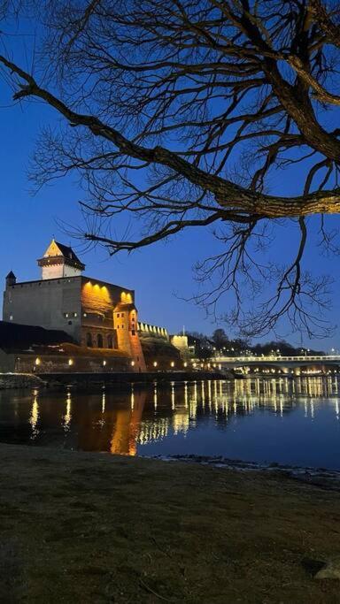 New Apartment With A View In The Town Center Narva Luaran gambar